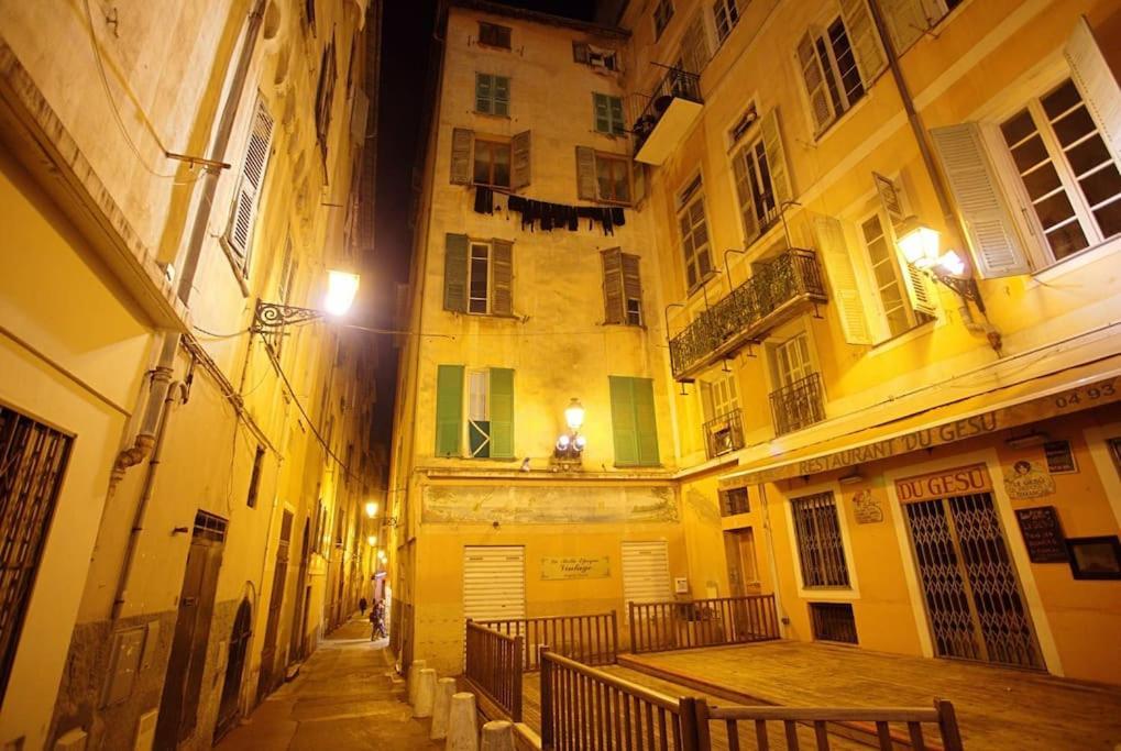 Chic Vieux 3 Min De La Nizza